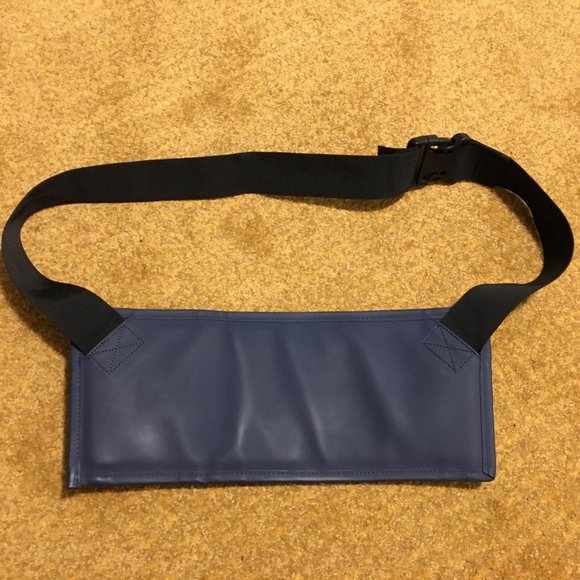 Rains crossbody utility pack / fanny pack in blue with black straps. - Picture 4 of 6